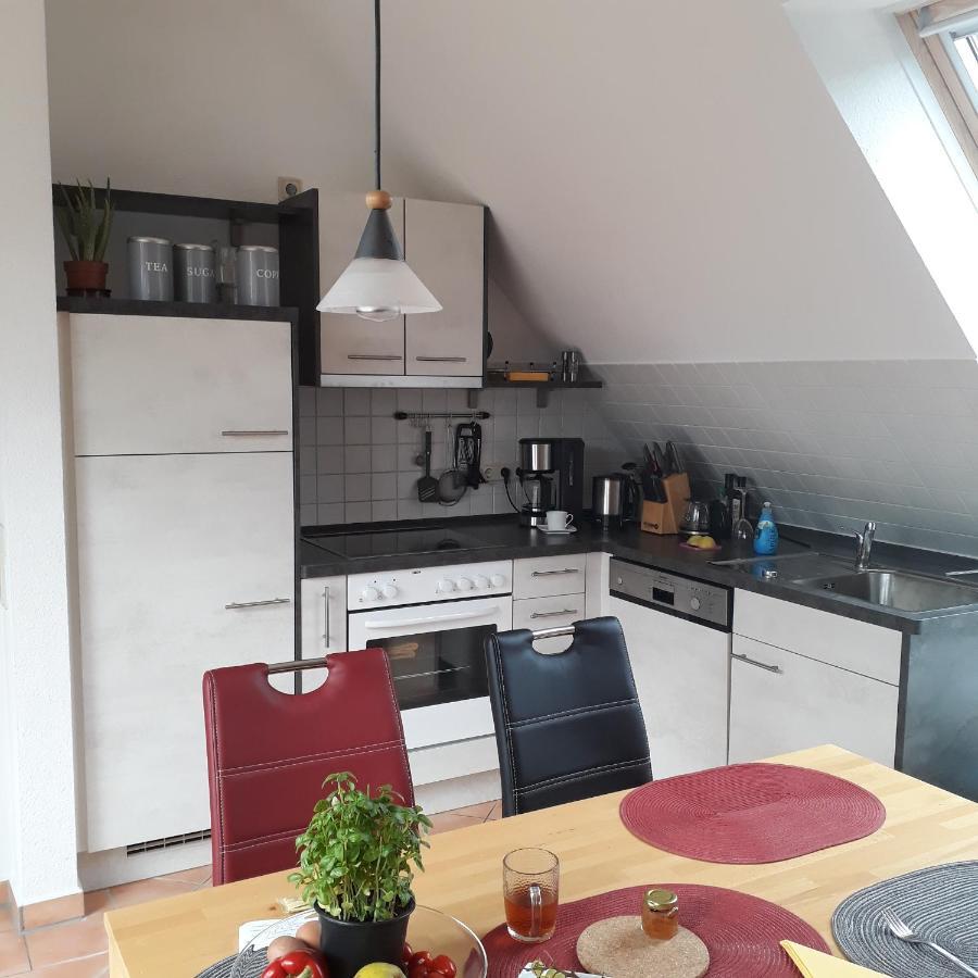 Traumblick Und Komfort - Lichtdurchflutete 85 Qm Wohnung Nahe Suedstrand Goehren Inklusive Schwimmbad Und Sauna Im Ahoi Sellin Exteriör bild