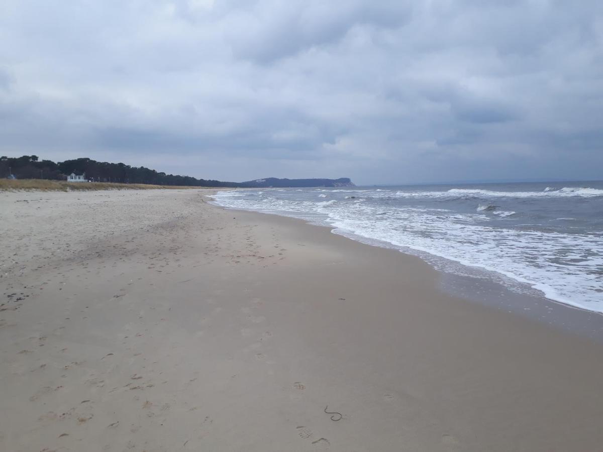 Traumblick Und Komfort - Lichtdurchflutete 85 Qm Wohnung Nahe Suedstrand Goehren Inklusive Schwimmbad Und Sauna Im Ahoi Sellin Exteriör bild