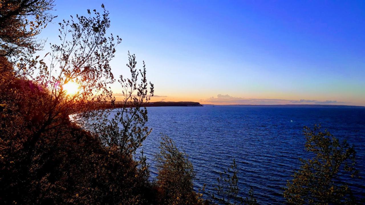 Traumblick Und Komfort - Lichtdurchflutete 85 Qm Wohnung Nahe Suedstrand Goehren Inklusive Schwimmbad Und Sauna Im Ahoi Sellin Exteriör bild